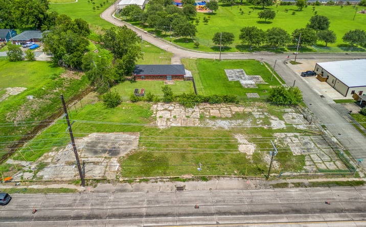 Pictures of Land property located at 2101 Gerstner Memorial Dr, Lake Charles, LA 70601 for sales - image #1