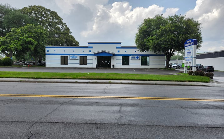 Pictures of Office, Retail property located at 702 Mall Blvd, Savannah, GA 31406 for sales - image #1