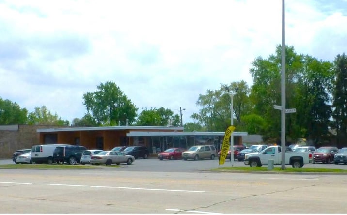Pictures of Retail property located at 12730 Cal Sag Rd, Crestwood, IL 60445 for sales - image #1