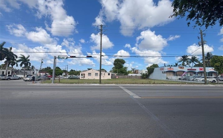 Pictures of Land property located at 3186 NW 33rd St, Miami, FL 33142 for sales - image #1