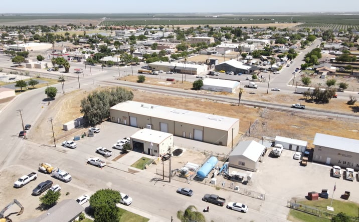 Pictures of Industrial property located at 21962 Railroad Street, San Joaquin, CA 93660 for sales - image #1