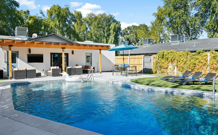 Pictures of Multifamily property located at 3139 N 40th St, Phoenix, AZ 85018 for sales - image #1