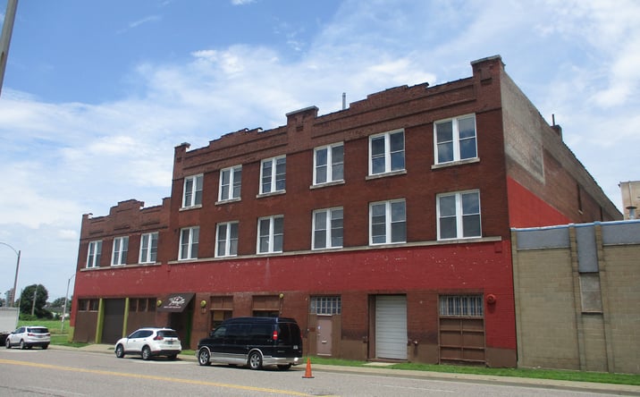 Pictures of Industrial property located at 809-819 Cass Ave, St. Louis, MO 63106 for sales - image #1