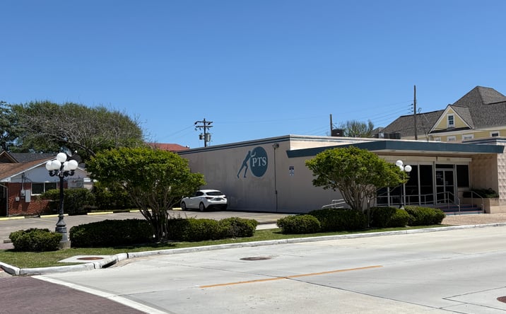 Pictures of Hospitality, Office, Retail, Special Purpose property located at 1810 23rd St, Galveston, TX 77550 for sales - image #1