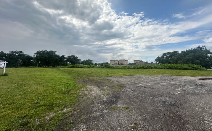Pictures of Industrial, Mixed Use, Multifamily, Office, Self Storage property located at W Harrison St, Kirksville, MO 63501 for sales - image #1
