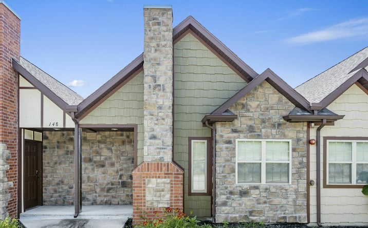 Pictures of Multifamily property located at 325 N Wildwood Dr, Branson, MO 65616 for sales - image #1