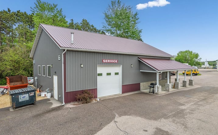 Pictures of Retail, Office, Industrial property located at 357 Highway 136, Baraboo, WI 53913 for sales - image #1
