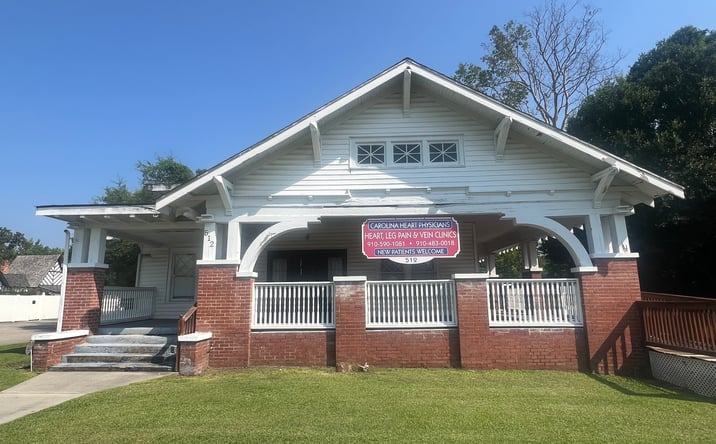Pictures of Office property located at 512 Sunset Ave, Clinton, NC 28328 for sales - image #1