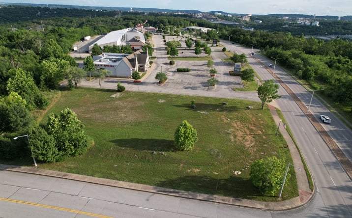 Pictures of Land property located at 3500 Gretna, Branson, MO 65616 for sales - image #1