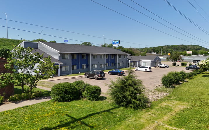 Pictures of Hospitality property located at 235 Withers Harbor Drive, Red Wing, MN 55066 for sales - image #1