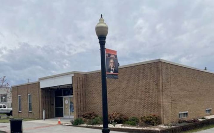 Pictures of Office property located at 1000 Park Ave NW, Norton, VA 24273 for sales - image #1