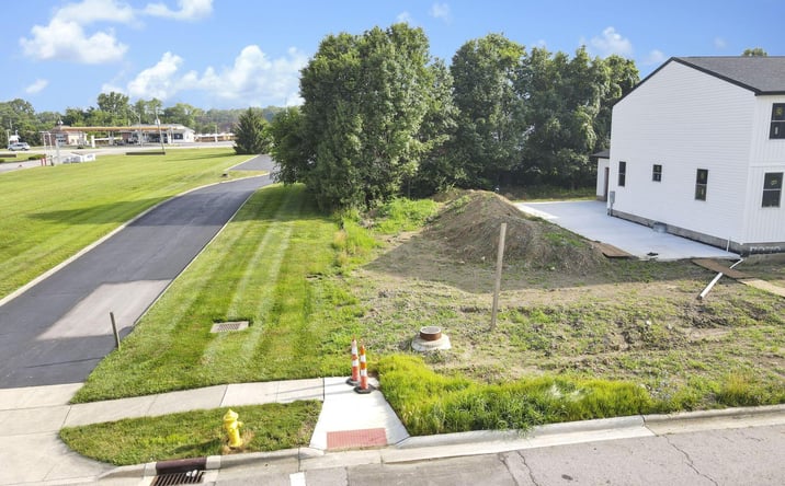 Pictures of Land property located at 7979 Oak Valley Road, Reynoldsburg, OH 43068 for sales - image #1