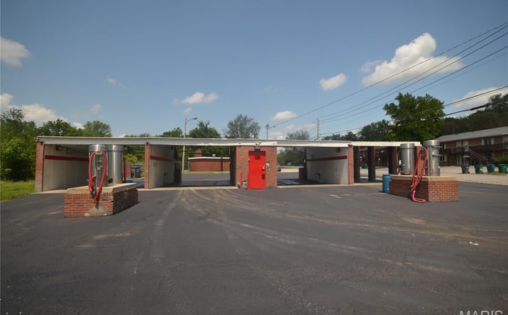 Pictures of Business for Sale property located at 104 Jerome Ln, Cahokia, IL 62260 for sales - image #1