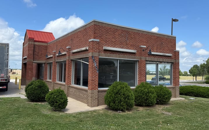 Pictures of Retail property located at 14930 S Harrison St, Olathe, KS 66061 for sales - image #1