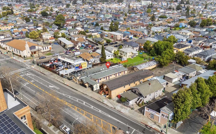image of property at 5714 INTERNATIONAL BLVD Oakland CA 94621-4227