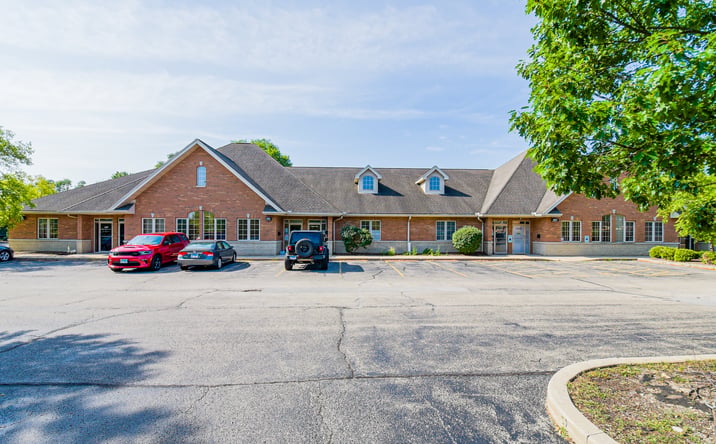 Pictures of Office property located at 1425 Essington Rd, Joliet, IL 60435 for sales - image #1
