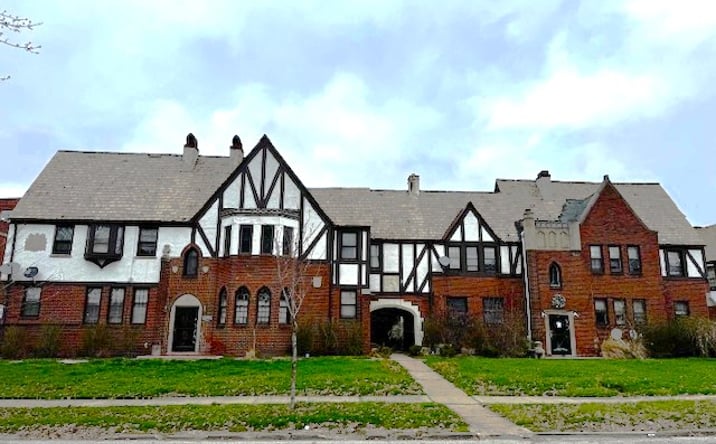 Pictures of Multifamily property located at 2905 Hampton Rd, Cleveland, OH 44120 for sales - image #1