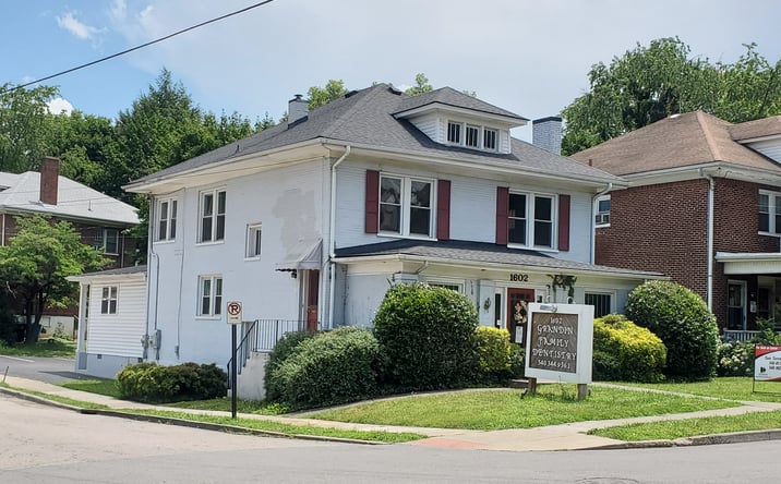 Pictures of Office property located at 1602 Grandin Road SW, Roanoke, VA 24015 for sales - image #1