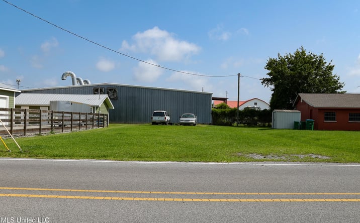 Pictures of Land property located at Live Oak Avenue, Pascagoula, MS 39567 for sales - image #1