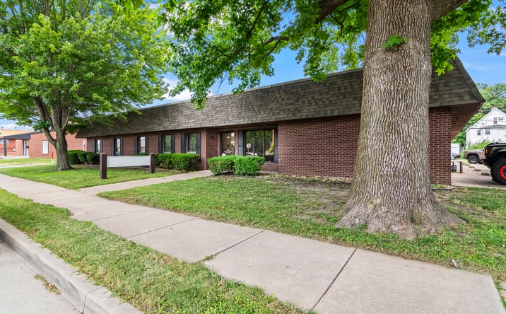 Pictures of Office property located at 900 S Spring St, Springfield, IL 62704 for sales - image #1