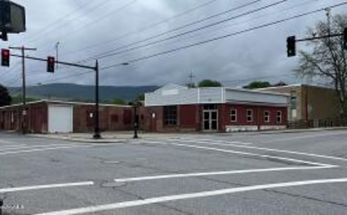 Pictures of Mixed Use, Office, Retail property located at 156-160 River St, North Adams, MA 01247 for sales - image #1