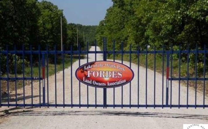 Pictures of Land, Multifamily property located at Lot 1122 Roberts, Edwards, MO 65326 for sales - image #1