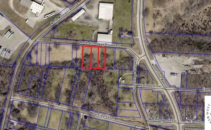 Pictures of Land property located at 207 N Broadway, Sedalia, MO 65301 for sales - image #1
