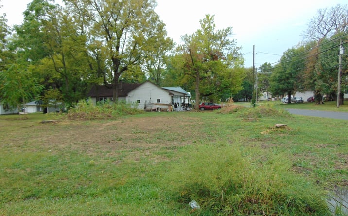 Pictures of Land property located at 404 N 3rd, Clinton, MO 64735 for sales - image #1