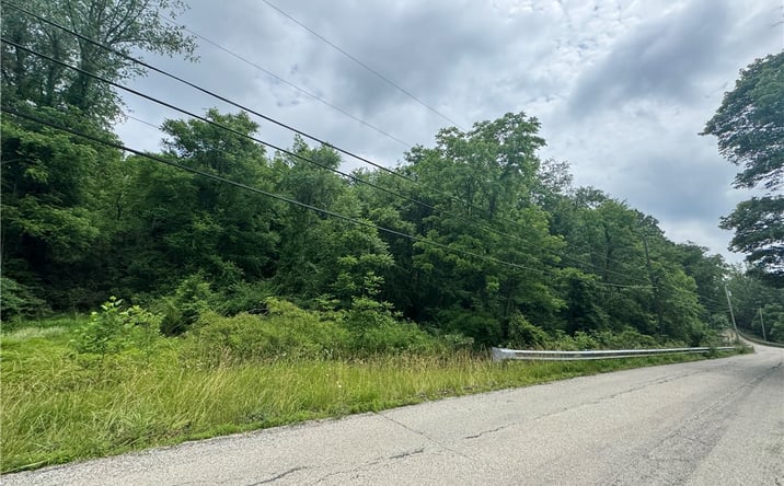 image of property at 373 LAKEVIEW DR Washington PA 15301