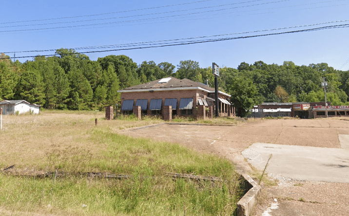 Pictures of Hospitality, Retail property located at 1660 Sunset Drive, Grenada, MS 38901 for sales - image #1