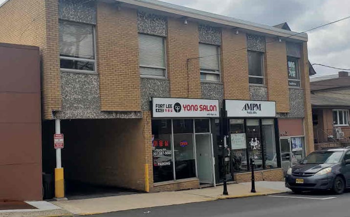 Pictures of Office, Retail property located at 442 Main St, Fort Lee, NJ 07024 for sales - image #1