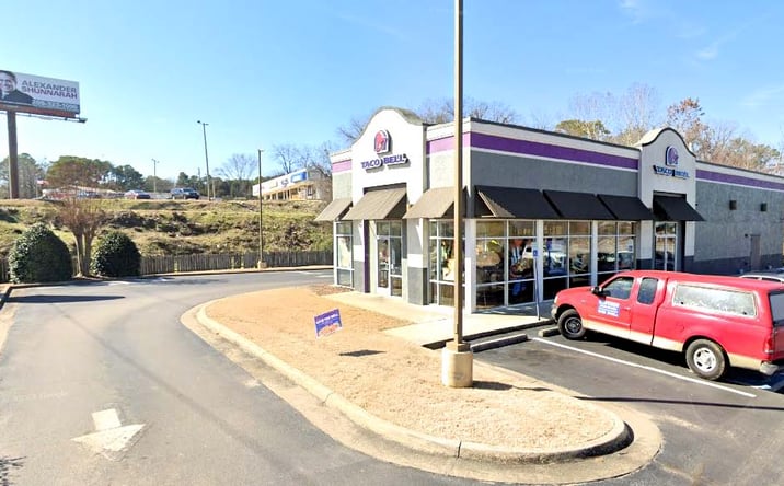 Pictures of Retail property located at 710 9th Ave N, Bessemer, AL 35020 for sales - image #1