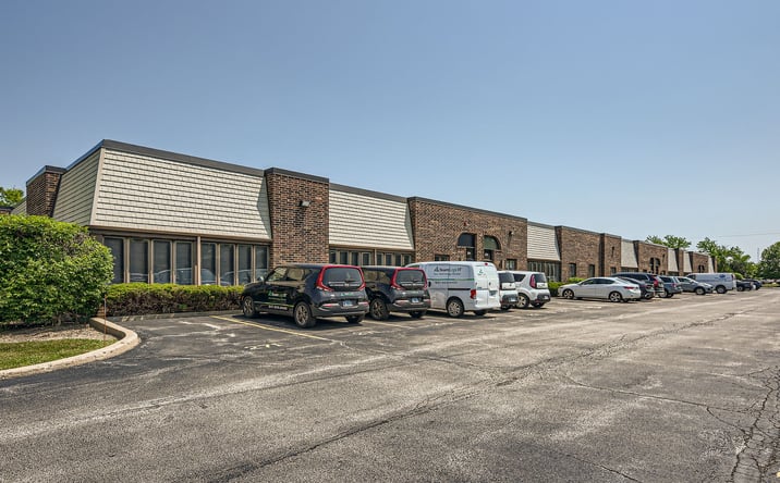 Pictures of Industrial property located at 273 E Helen Rd, Palatine, IL 60067 for sales - image #1