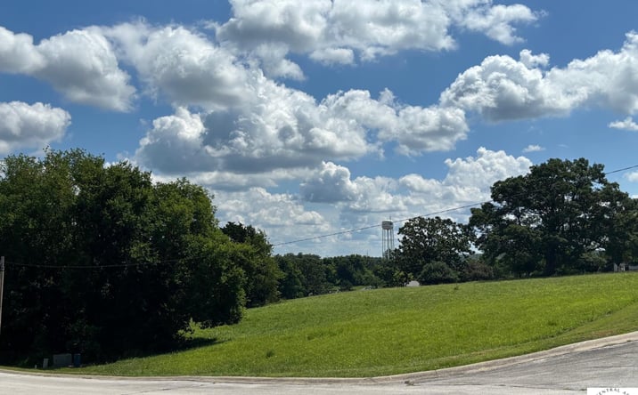 Pictures of Land property located at Lot 7, Warsaw, MO 65355 for sales - image #1