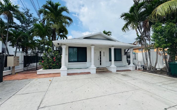 Pictures of Multifamily property located at 1238 SW 4th St, Miami, FL 33135 for sales - image #1