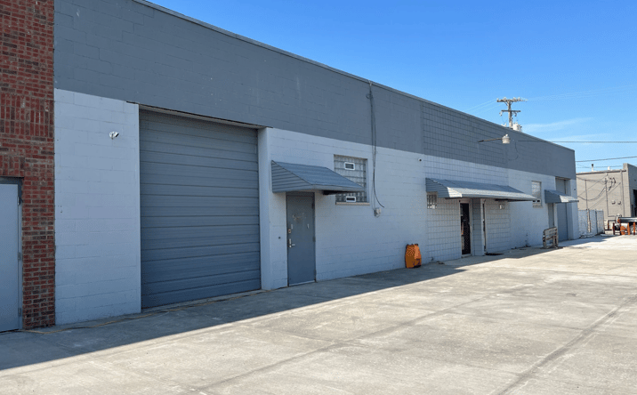 Pictures of Industrial property located at 33417 Kelly Rd, Fraser, MI 48026 for sales - image #1