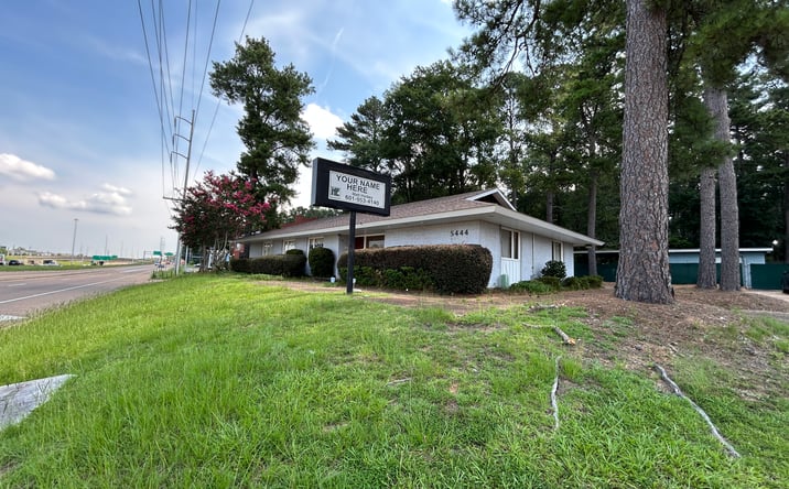 Pictures of Office property located at 5444 Interstate 55 North Frontage Rd, Jackson, MS 39211 for sales - image #1