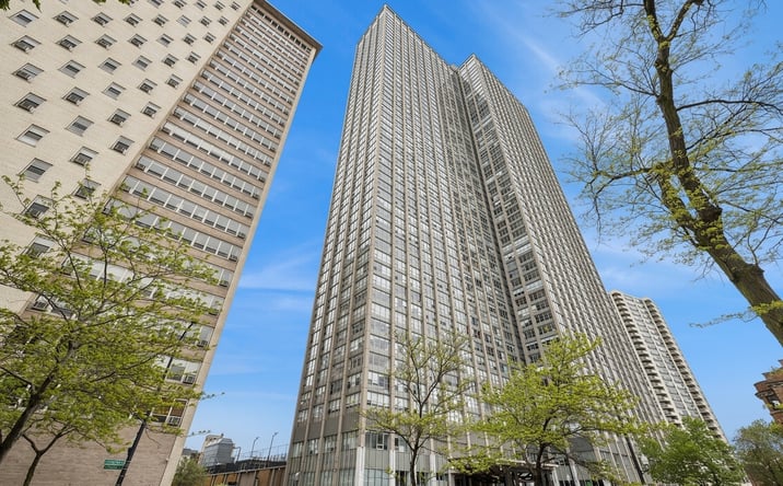 Pictures of Land property located at 655 W Irving Park Road V-60, Chicago, IL 60613 for sales - image #1