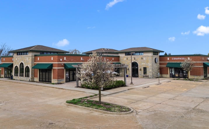 Pictures of Mixed Use, Office, Retail property located at 11701 Catalpa Lane, Woodstock, IL 60098 for sales - image #1