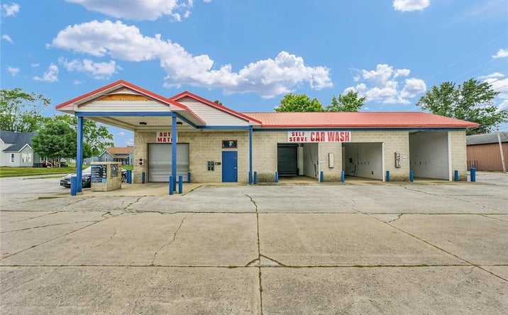 image of property at 111 W FAIRCHILD ST Danville IL 61832-3958