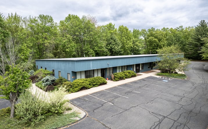 Pictures of Office property located at 160 Old Farm Rd, Amherst, MA 01002 for sales - image #1