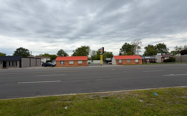 Pictures of Hospitality property located at 13450 Dix Toledo Rd, Southgate, MI 48195 for sales - image #1
