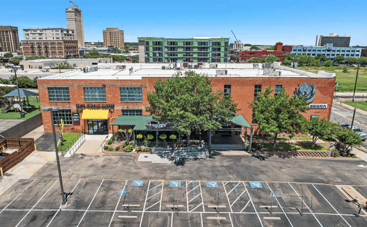 Pictures of Office, Land property located at 401 S 3rd St, Waco, TX 76706 for sales - image #1