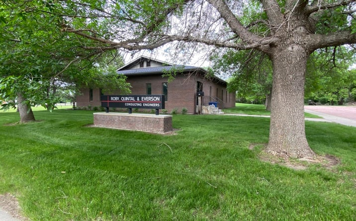 Pictures of Mixed Use property located at 2000 N Kimball St, Mitchell, SD 57301 for sales - image #1
