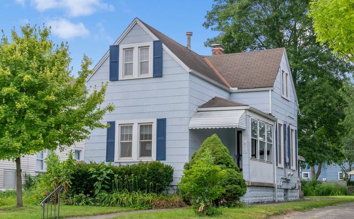 Pictures of Multifamily property located at 1561 Glenn Avenue, Columbus, OH 43212 for sales - image #1