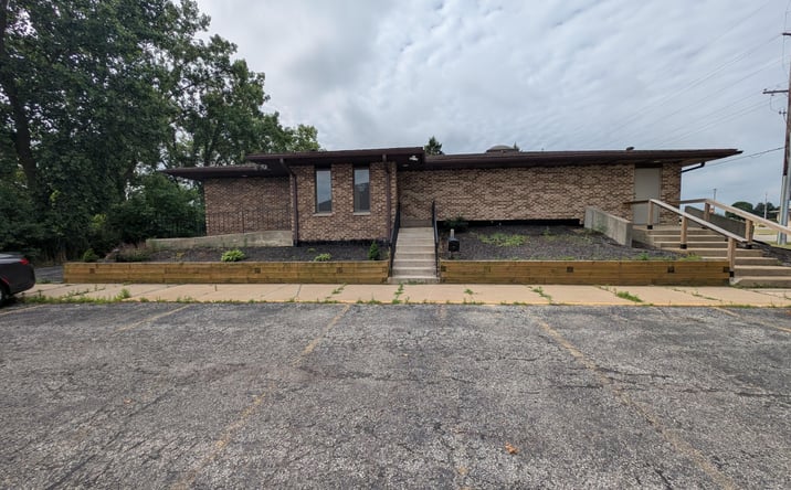 Pictures of Office property located at 3437 Airport Road, Portage, IN 46368 for sales - image #1