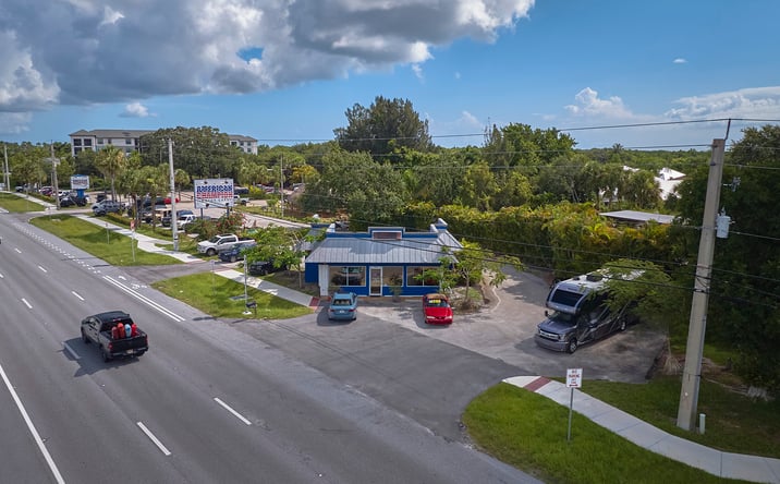 Pictures of Office, Retail property located at 2095 NW Federal Hwy, Stuart, FL 34994 for sales - image #1