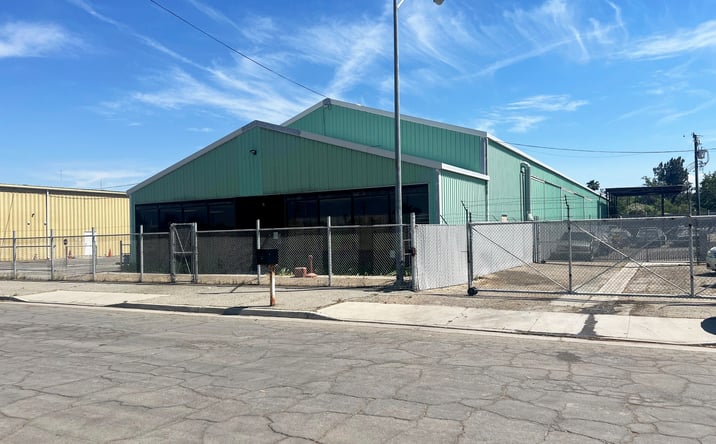 Pictures of Industrial property located at 327 Daniels Ln, Bakersfield, CA 93307 for sales - image #1