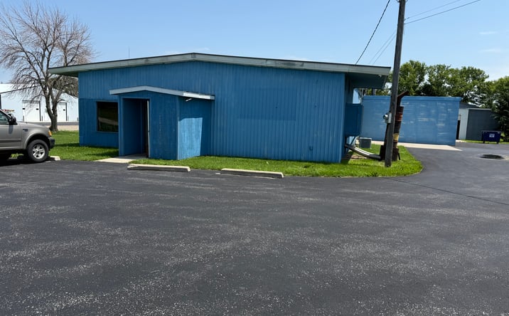 Pictures of Industrial property located at 3709 S Federal Ave, Mason City, IA 50401 for sales - image #1