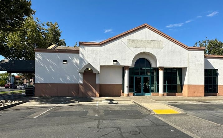 Pictures of Retail property located at 2650 Watt Ave, Sacramento, CA 95821 for sales - image #1